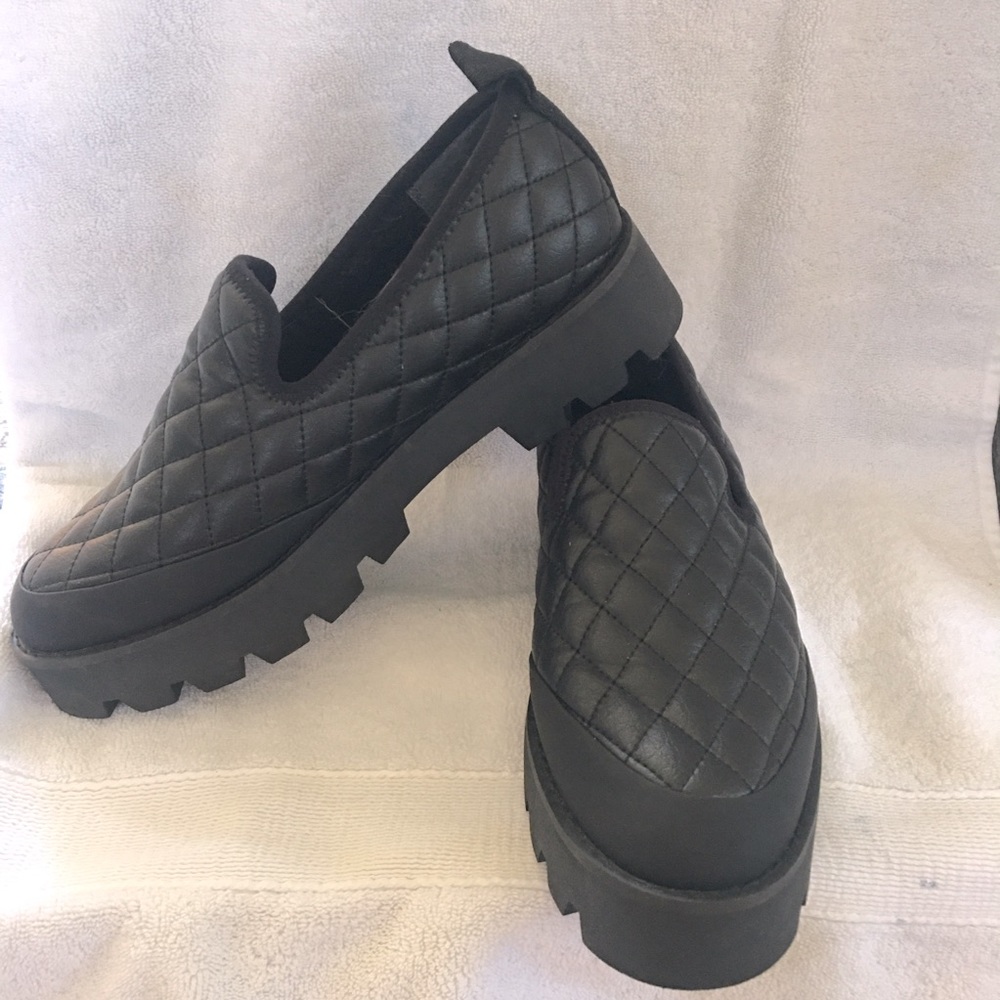 Like new Franco Sarto lug heel loafers